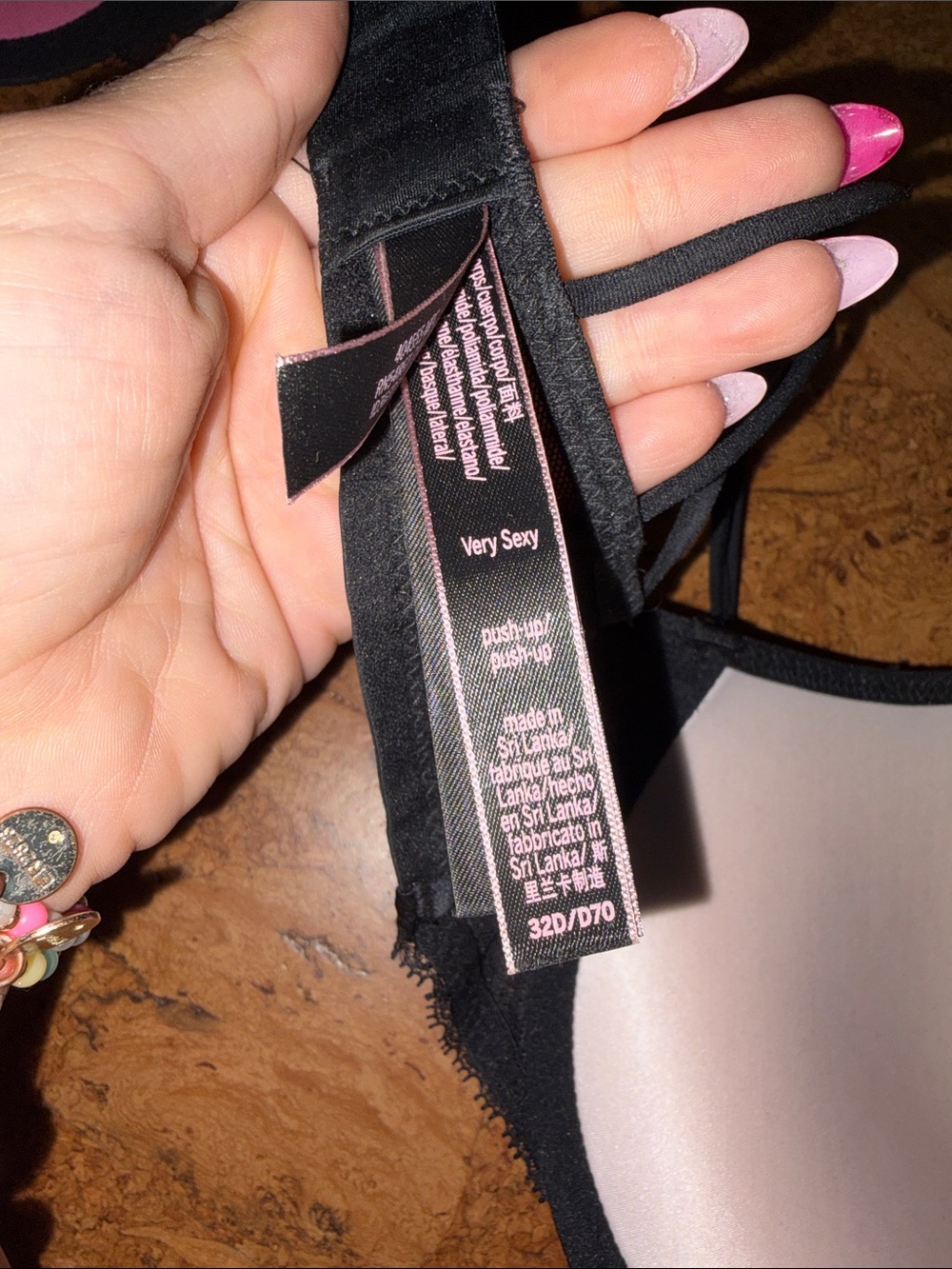 Victoria's Secret Very Sexy Push-Up Bra 32D black lace - Picture 5 of 6